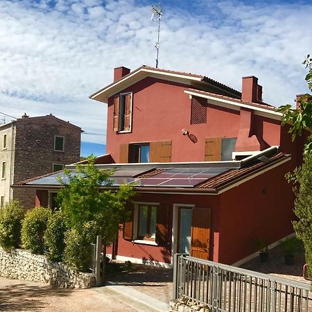 Cris Apartments Sant'Ambrogio di Valpolicella Bagian luar foto