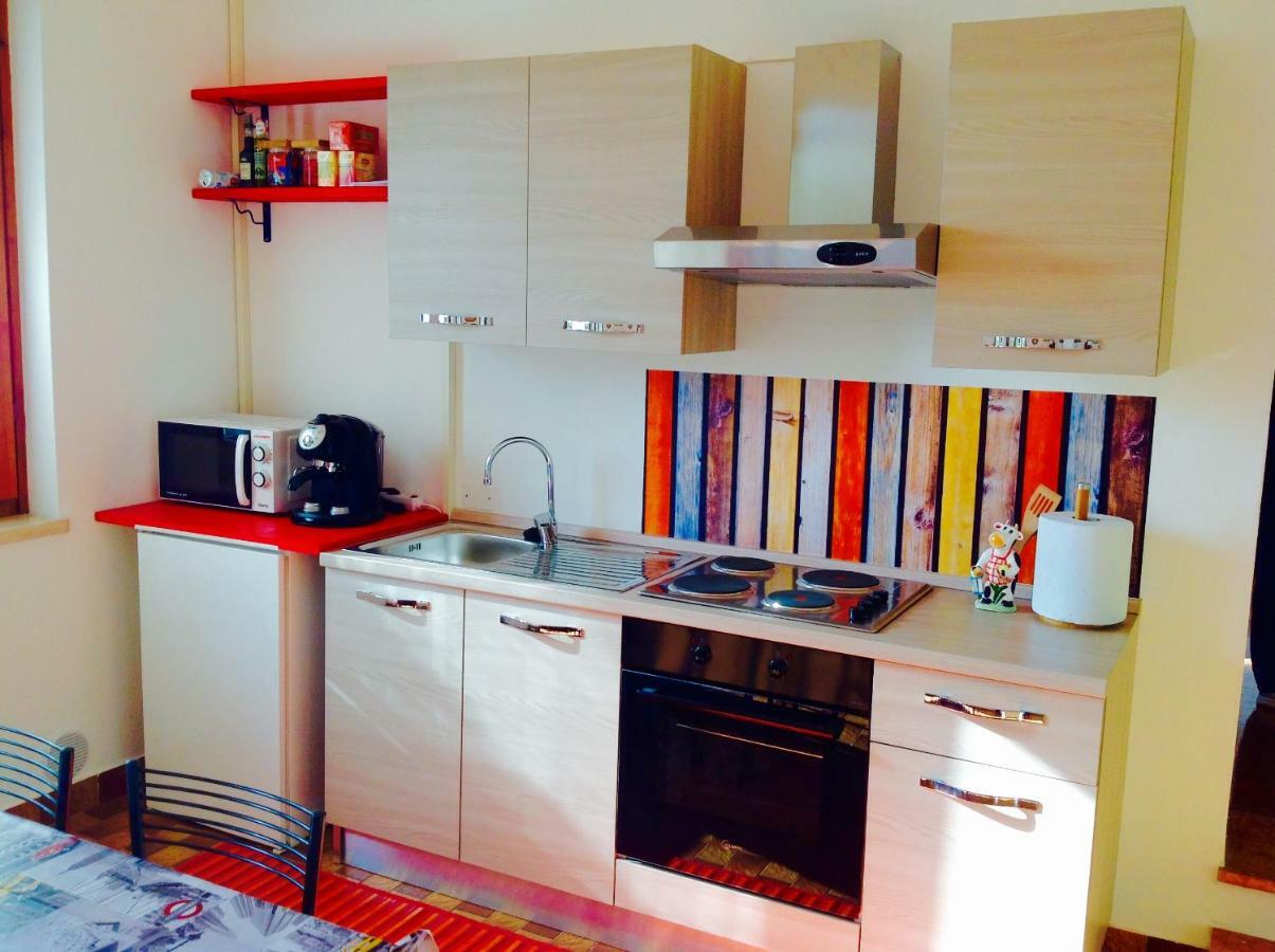 Cris Apartments Sant'Ambrogio di Valpolicella Bagian luar foto