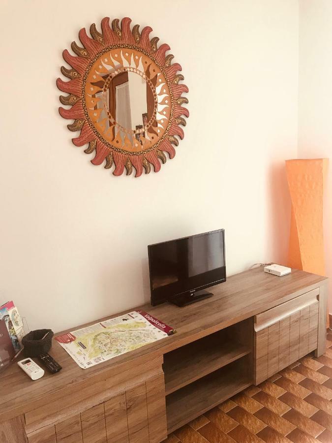 Cris Apartments Sant'Ambrogio di Valpolicella Bagian luar foto